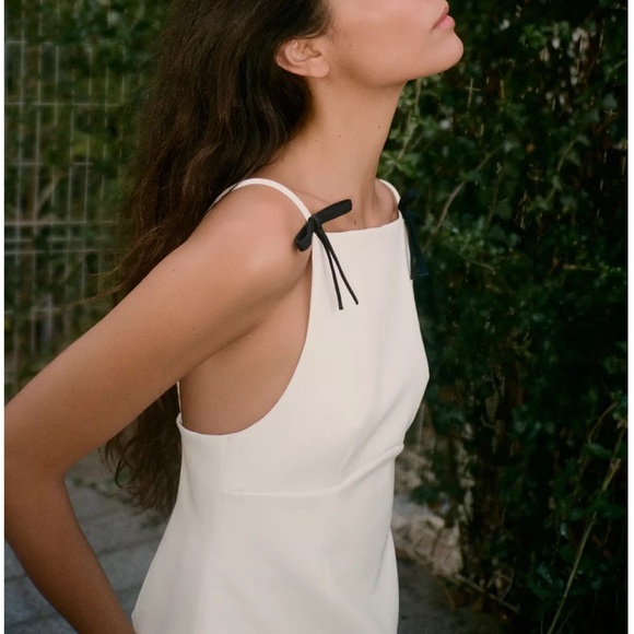 Zara White Camisole with Black Bow Accents - Picture 3 of 12